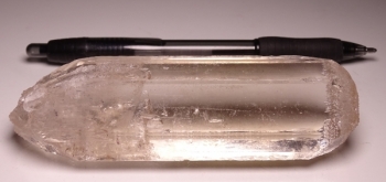 Topaz from Mogok, Myanmar [db_pics/pics/DSC00038.jpg]