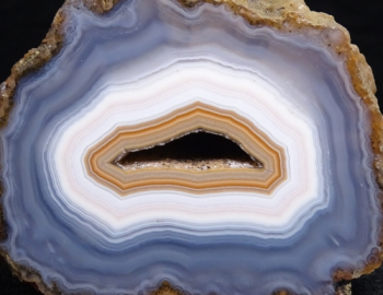 Moroccan Agate Thick Slab from High Atlas Mountains, Toubkal, Morocco [db_pics/pics/b_DSC09950.jpg]